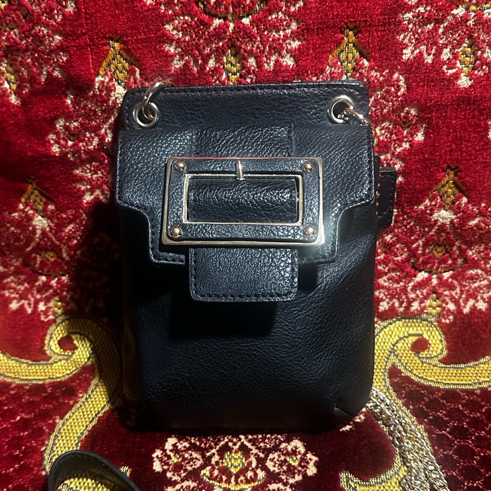 Liz Claiborne black big buckle crossbody bag